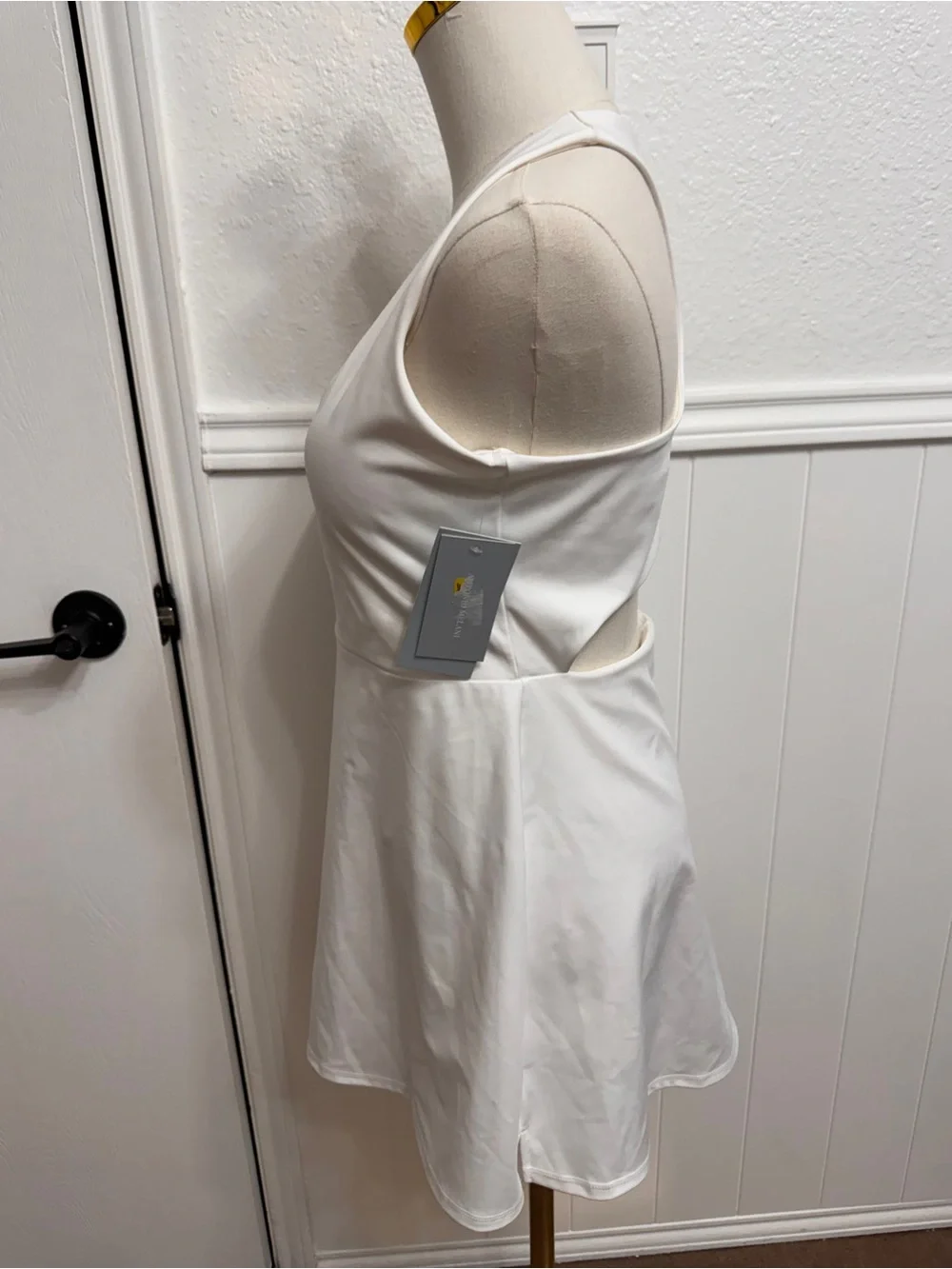 ANTONIO MELANI White Scoop Neck Mini Skirt Dress